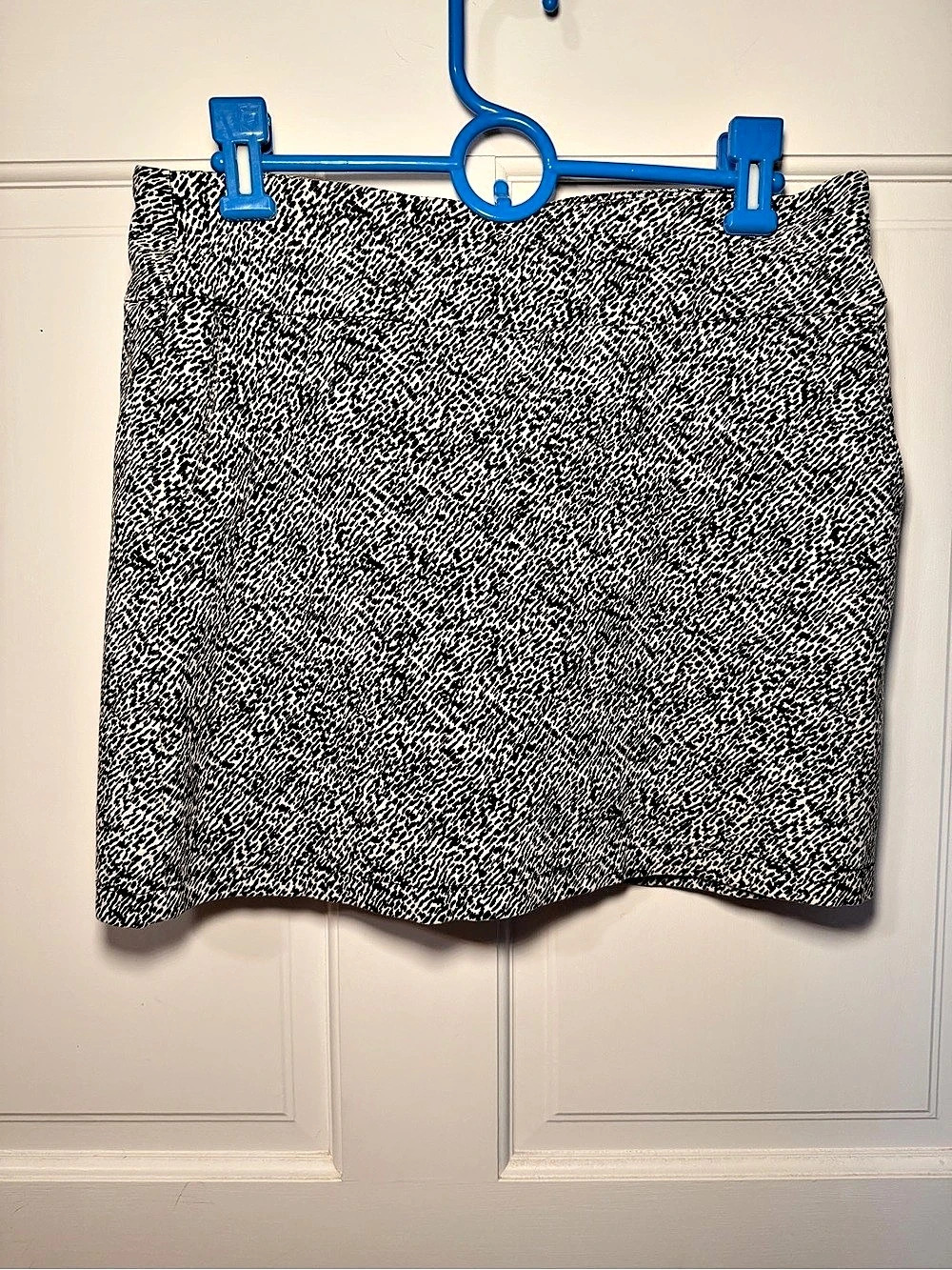 Aritzia Animal Print Mini Skirt Size 6